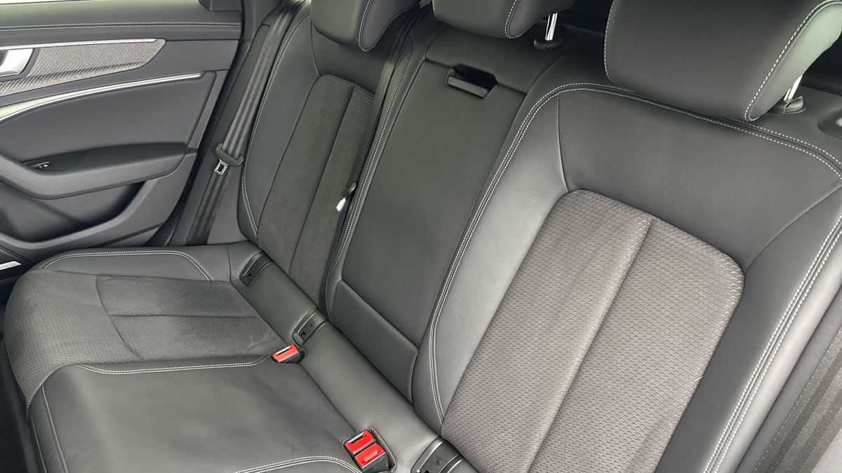 Audi A6 Avant Image 8