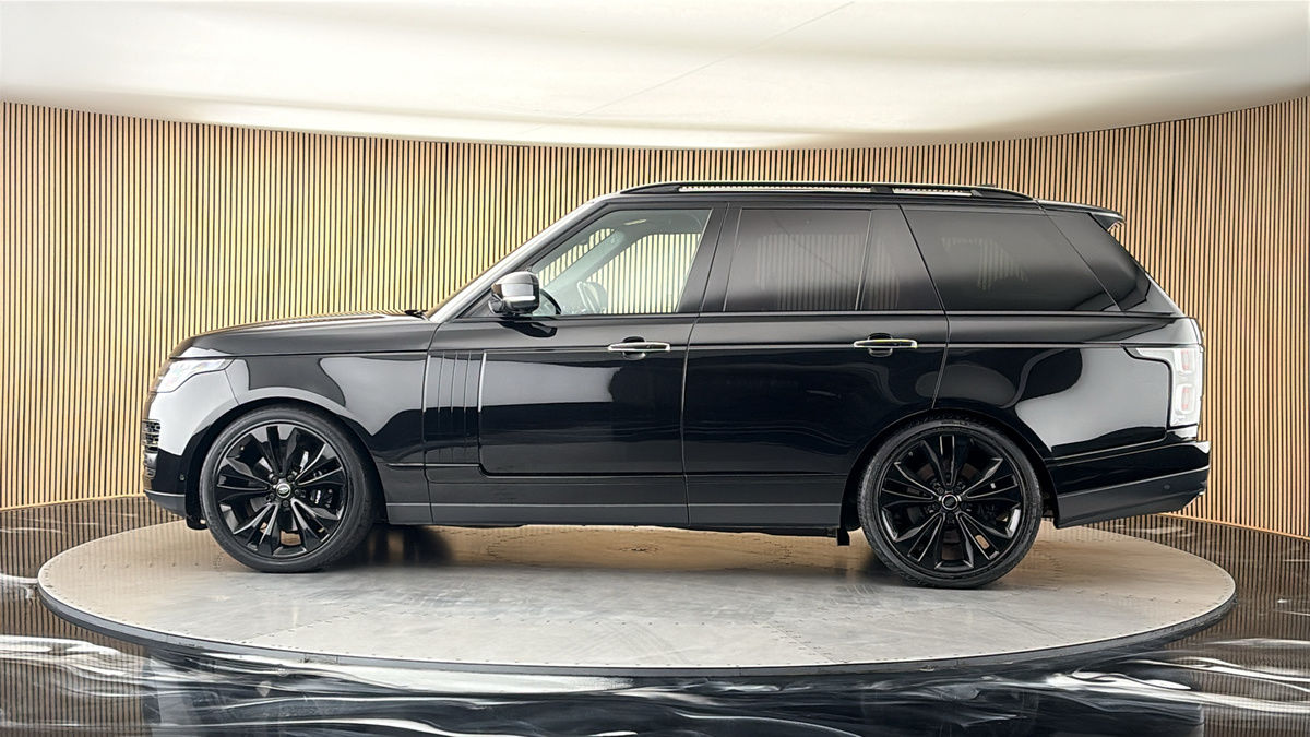 More views of Land Rover Range Rover
