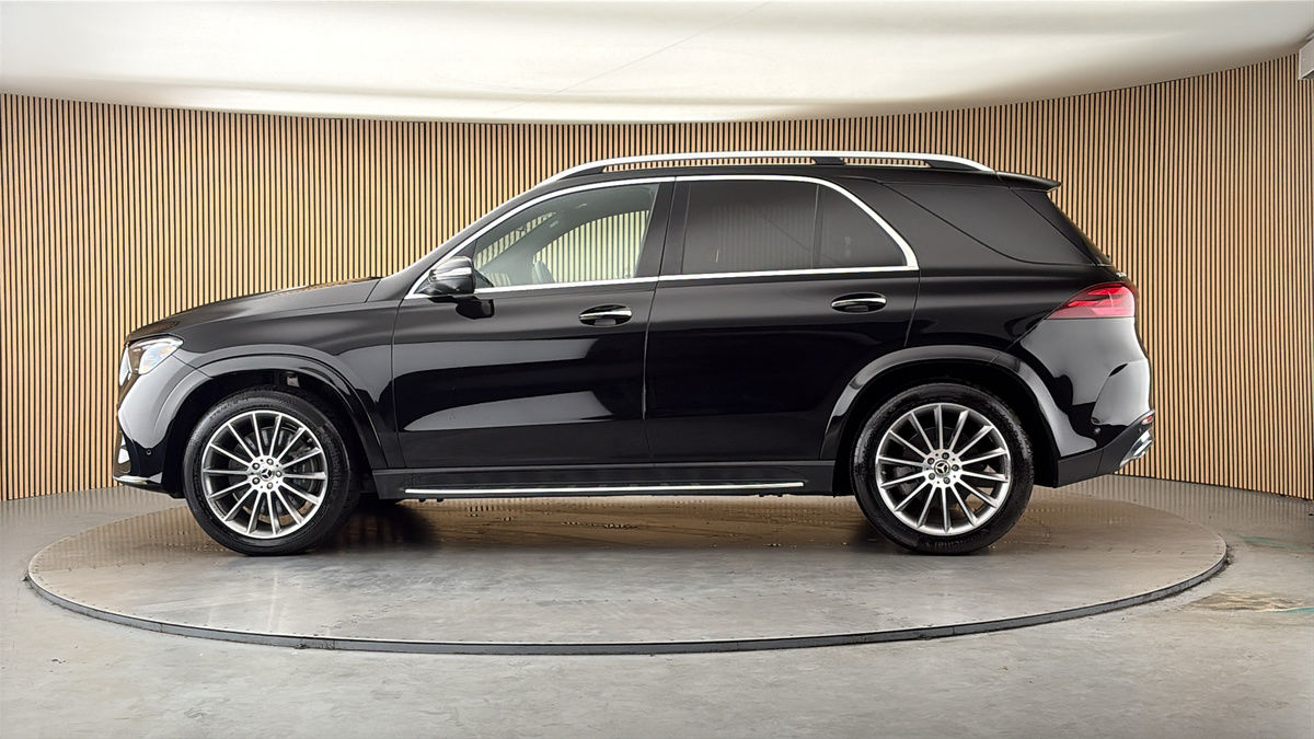 More views of Mercedes-Benz GLE
