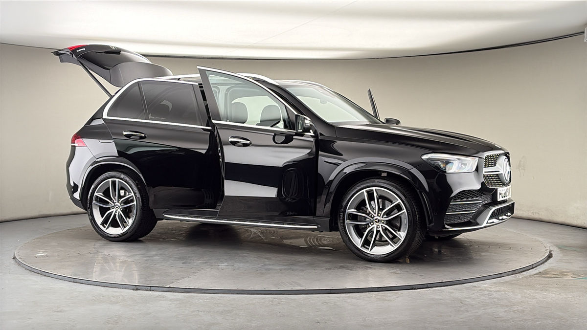 More views of Mercedes-Benz GLE