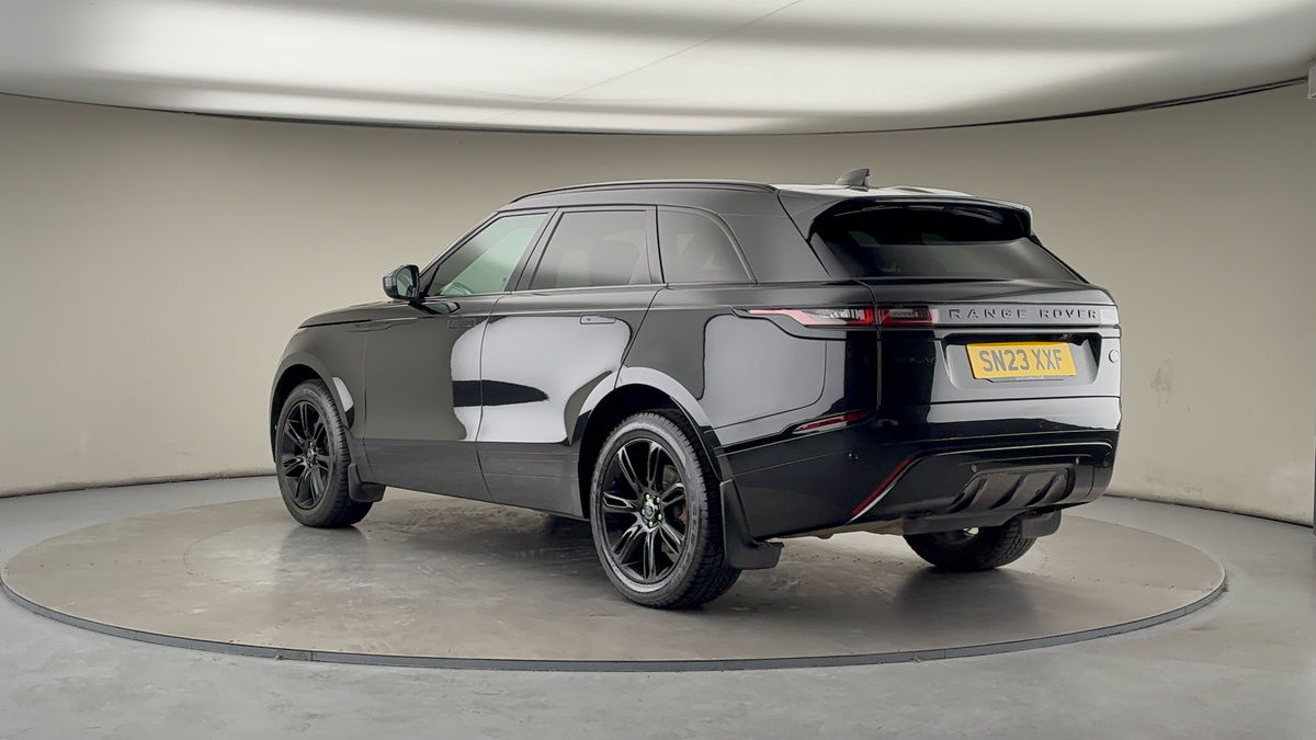 Land Rover Range Rover Velar Image 2