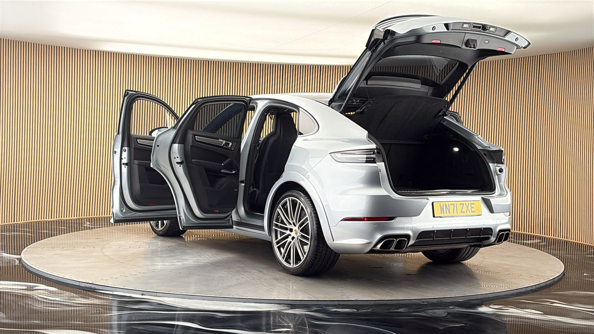 Porsche Cayenne Image 23