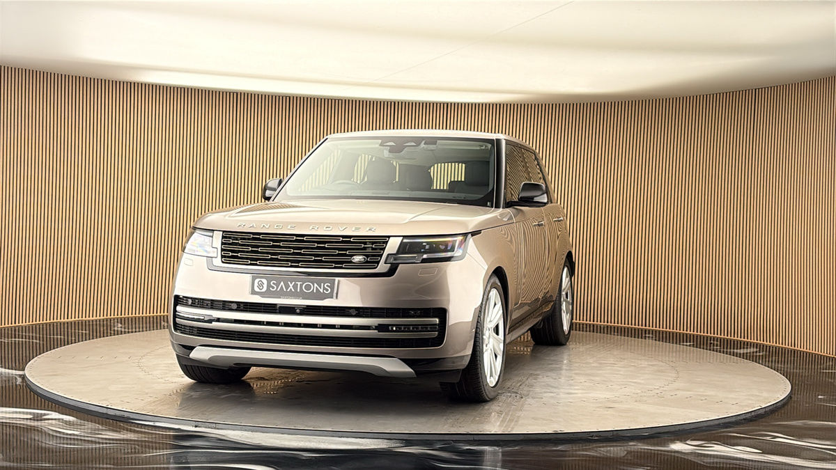 More views of Land Rover Range Rover