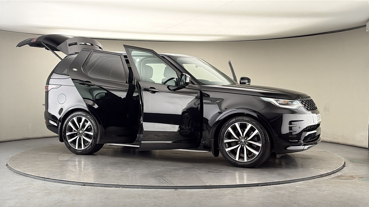 More views of Land Rover Discovery