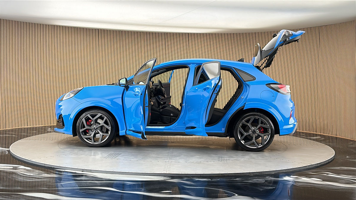 More views of Ford Puma