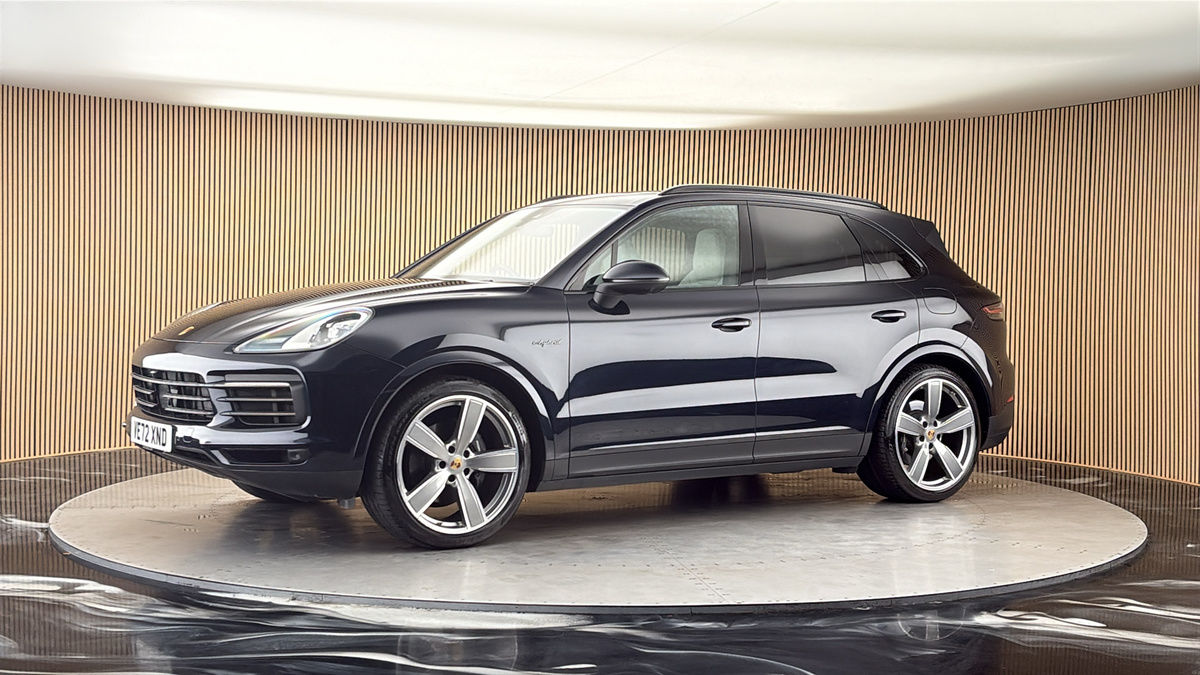 More views of Porsche Cayenne