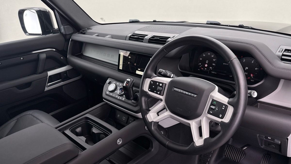 Land Rover Defender 110 Urban Image 15