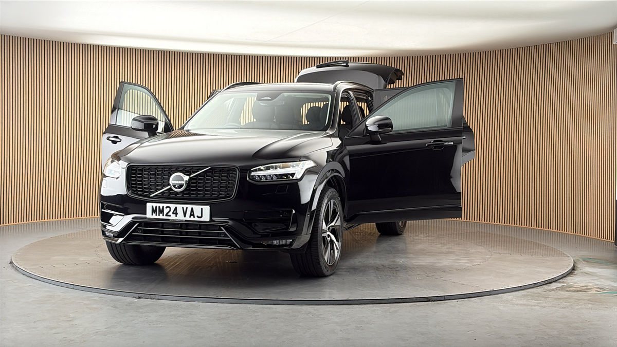 More views of Volvo XC90