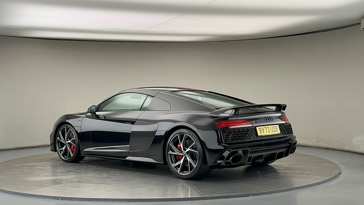 More views of Audi R8