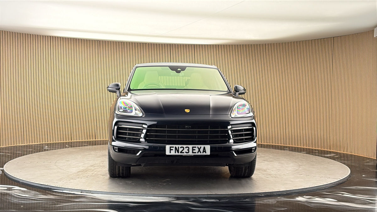 More views of Porsche Cayenne