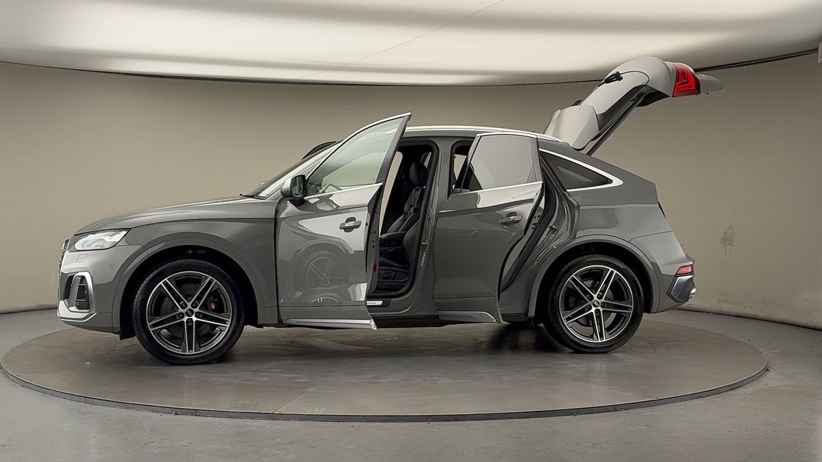 More views of Audi SQ5