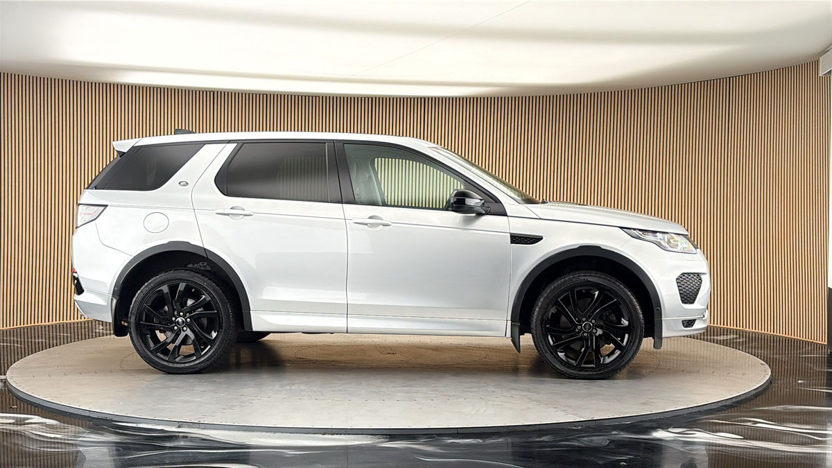 More views of Land Rover Discovery Sport
