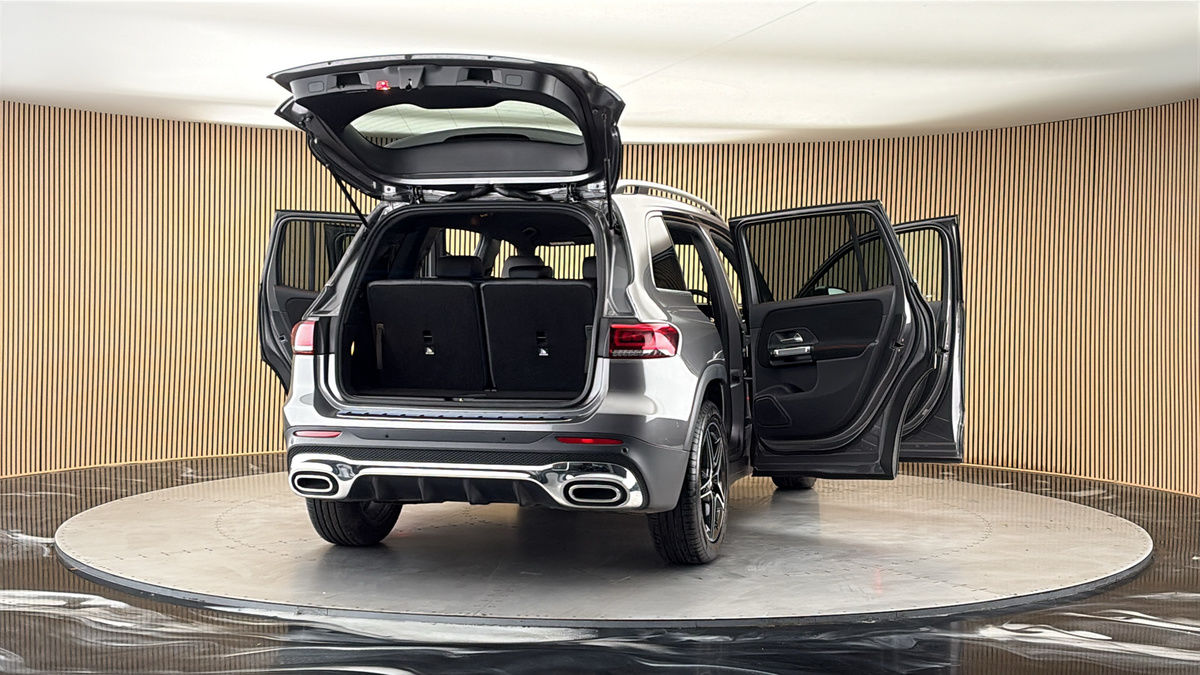 More views of Mercedes-Benz GLB