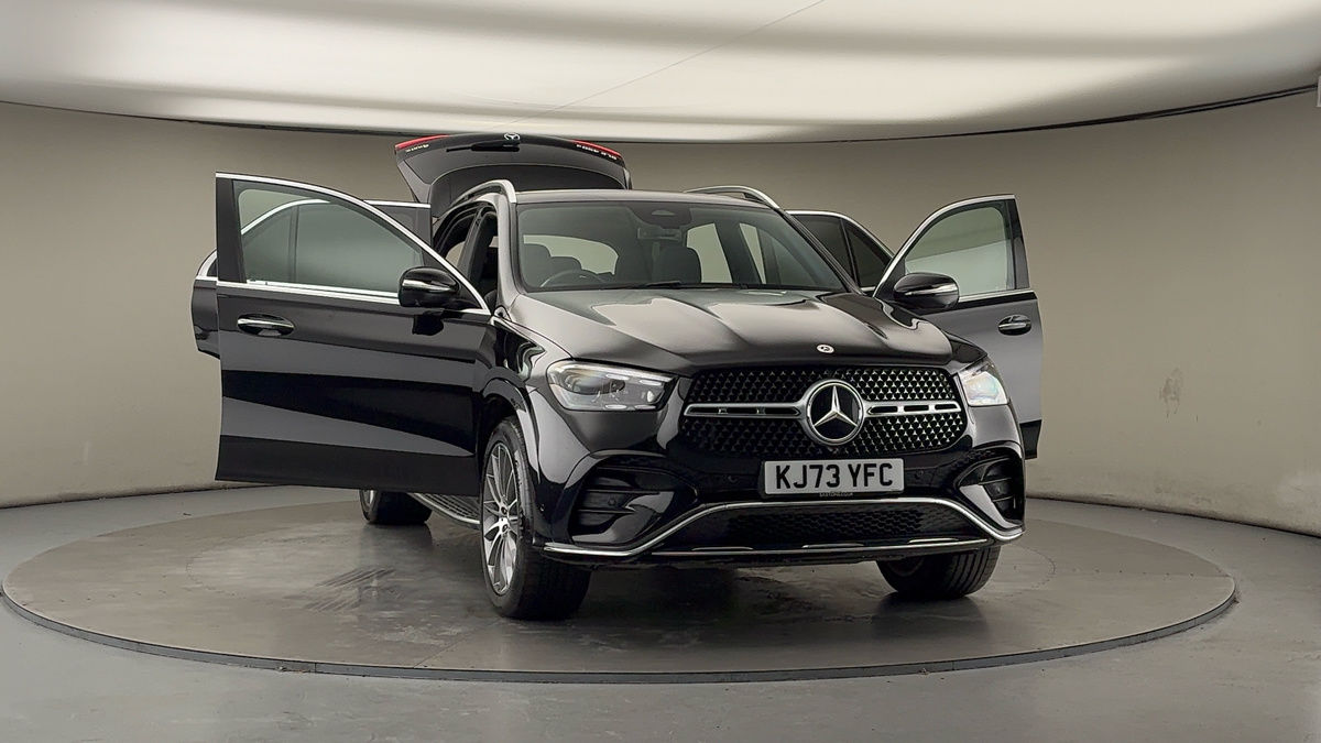 More views of Mercedes-Benz GLE