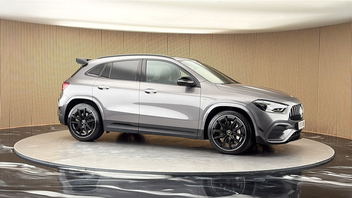 More views of Mercedes-Benz GLA