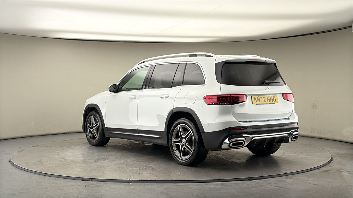 Mercedes-Benz GLB Image 2