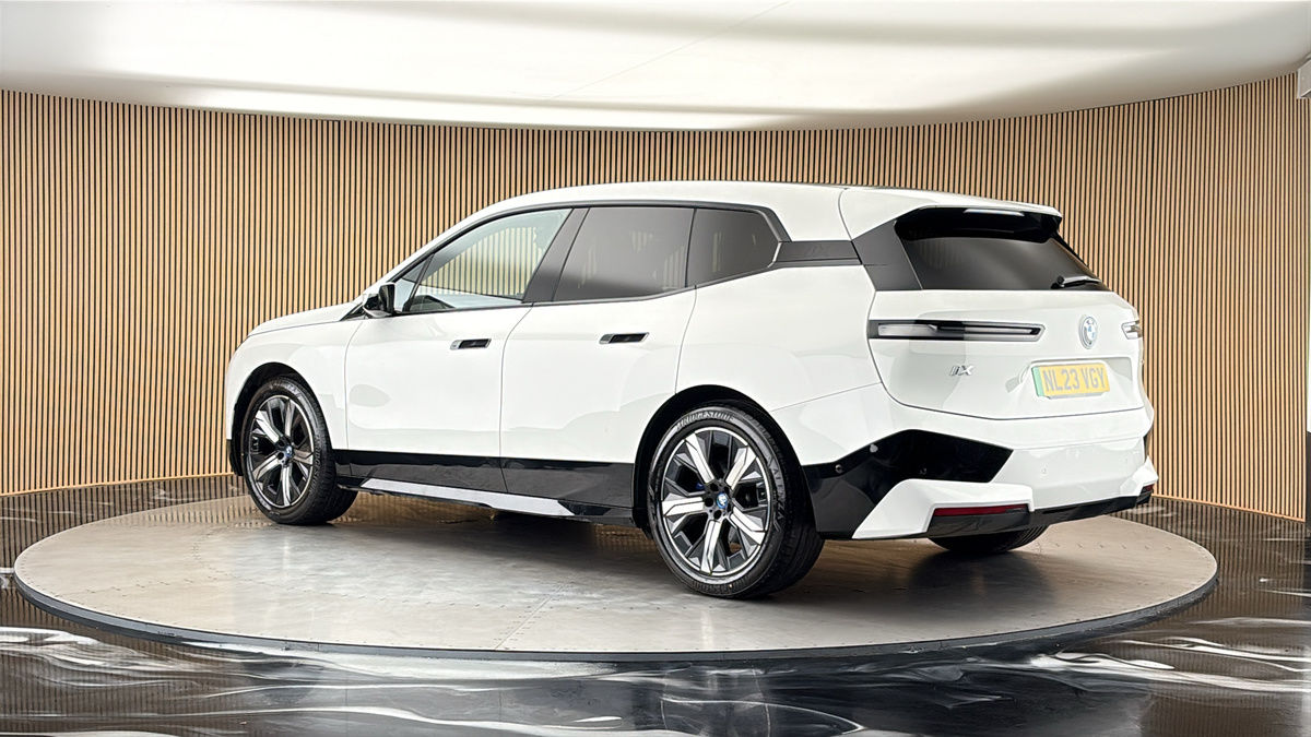 More views of BMW iX