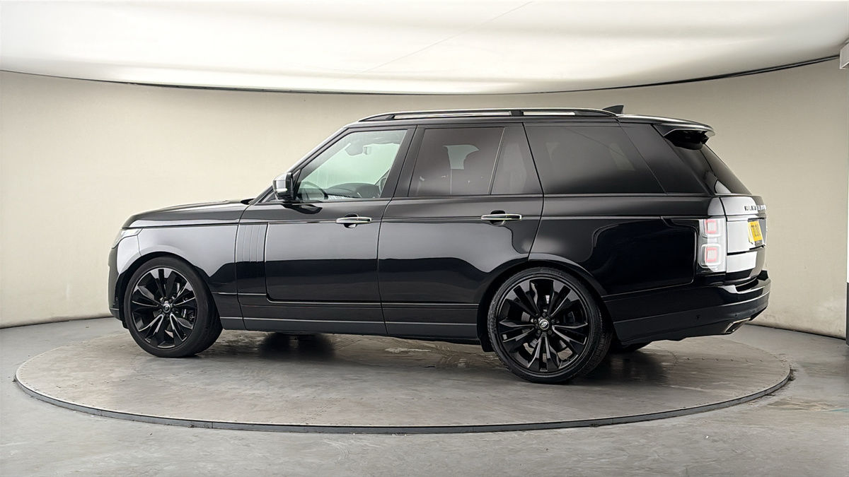 More views of Land Rover Range Rover