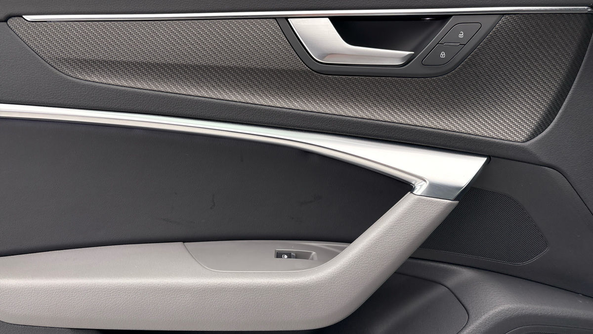 Audi A6 Avant Image 19