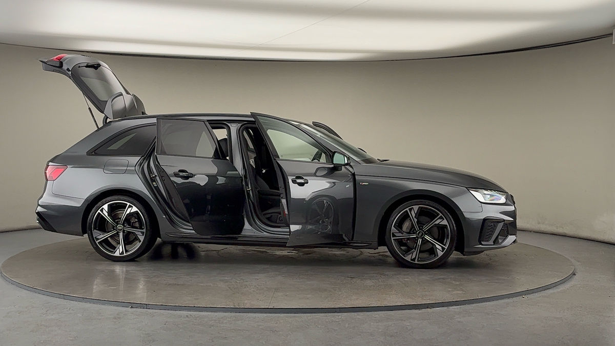 More views of Audi A4 Avant