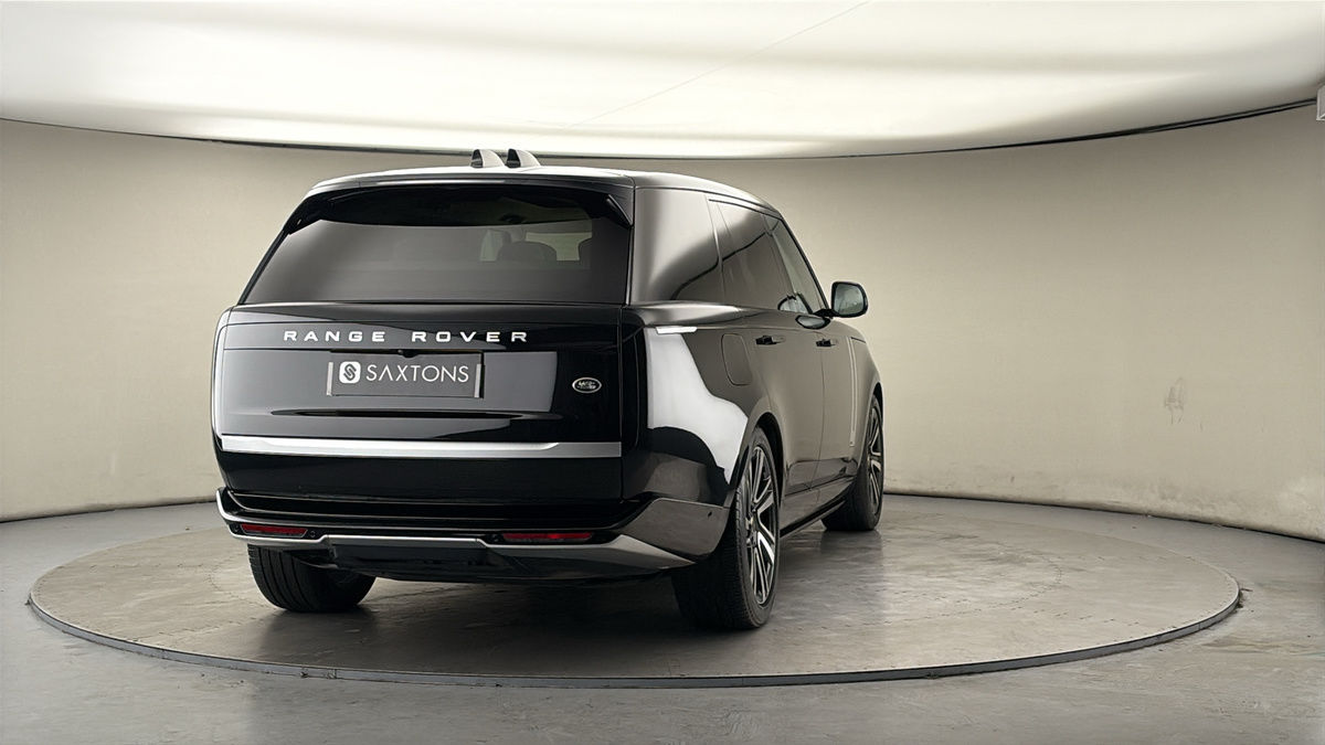 More views of Land Rover Range Rover