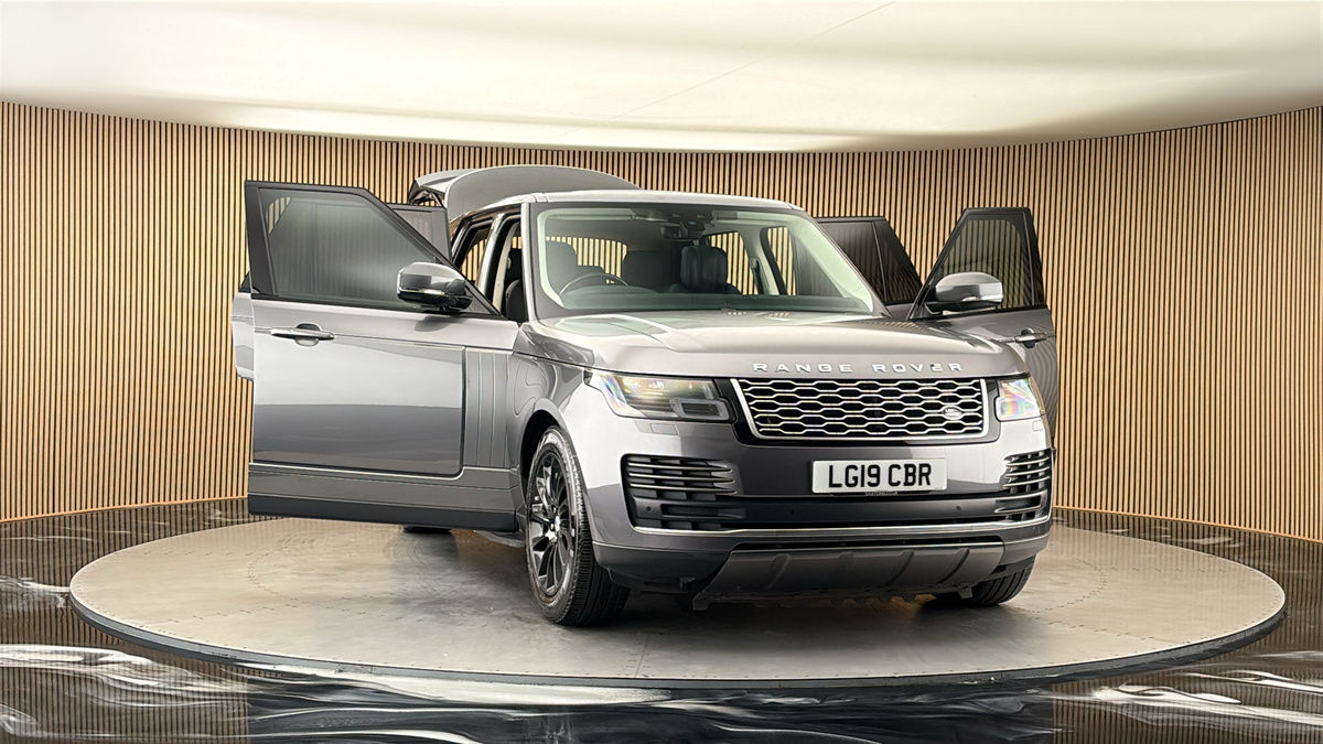 More views of Land Rover Range Rover