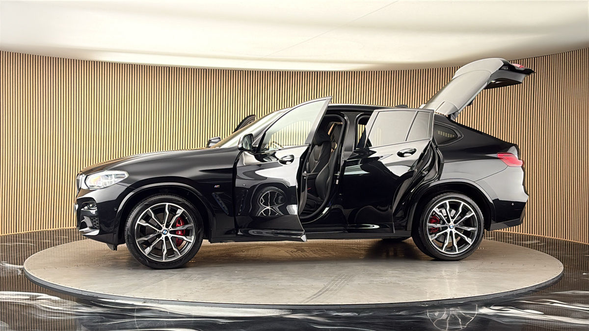 More views of BMW X4