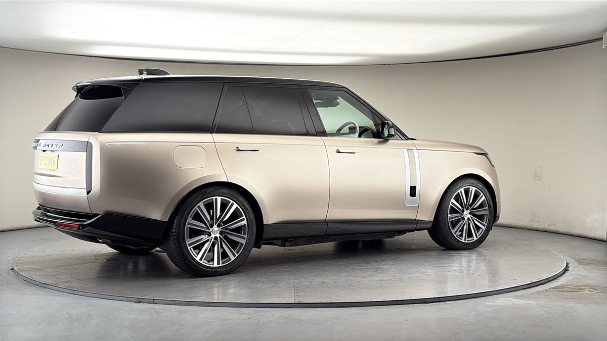 More views of Land Rover Range Rover