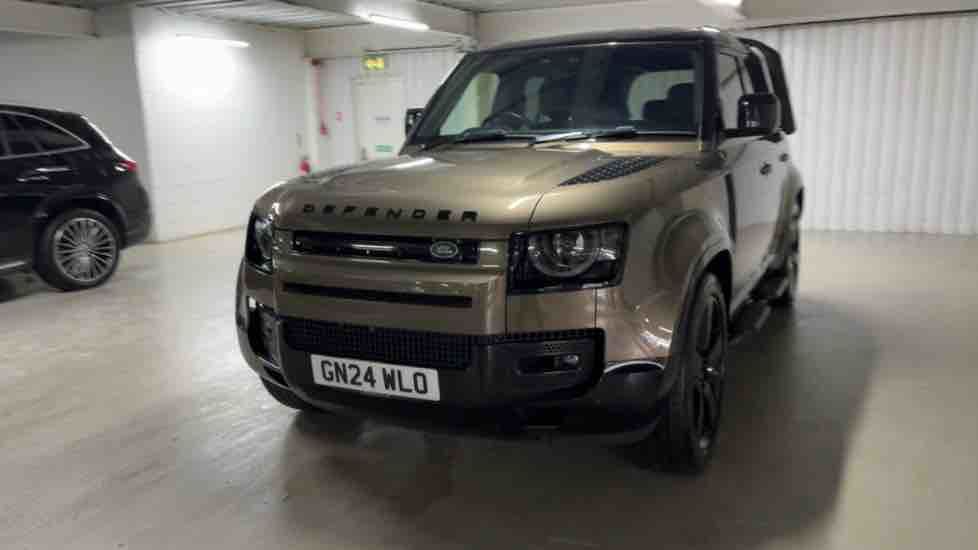 More views of Land Rover Defender 110