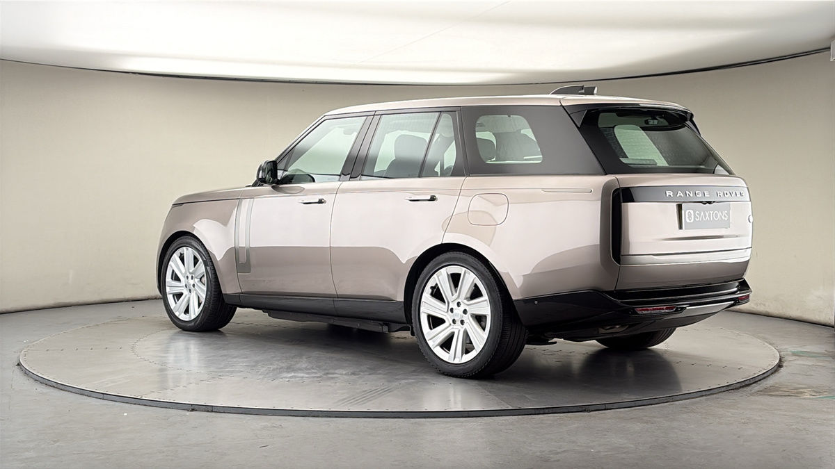 More views of Land Rover Range Rover