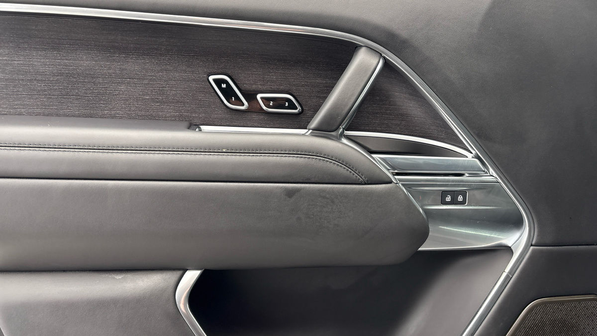 Land Rover Range Rover Image 19