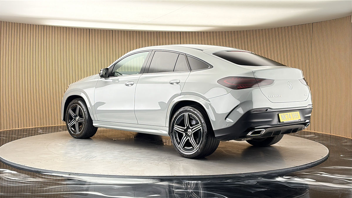More views of Mercedes-Benz GLE