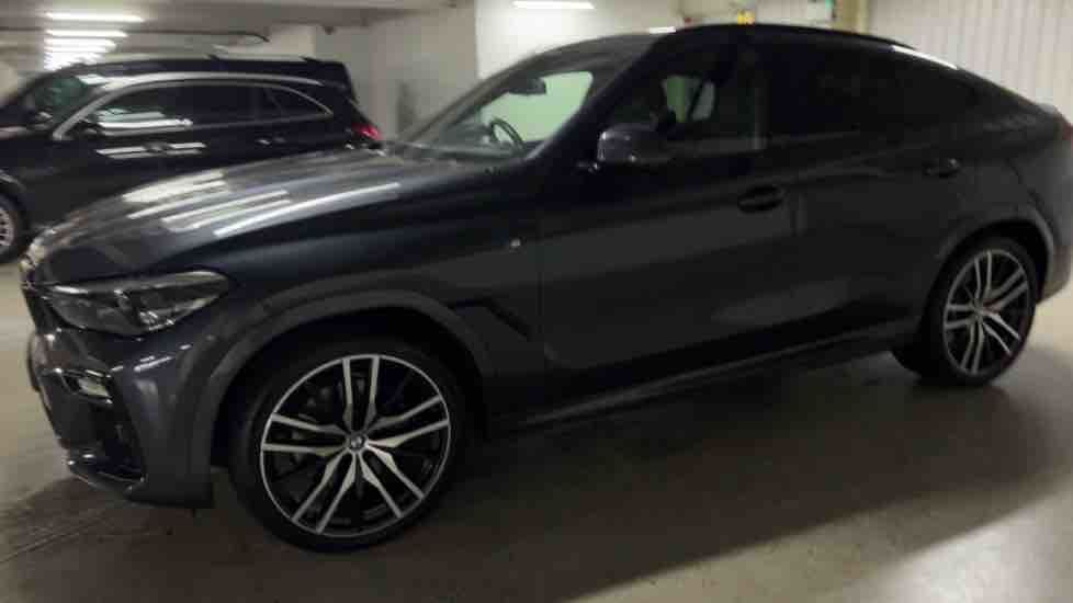 More views of BMW X6