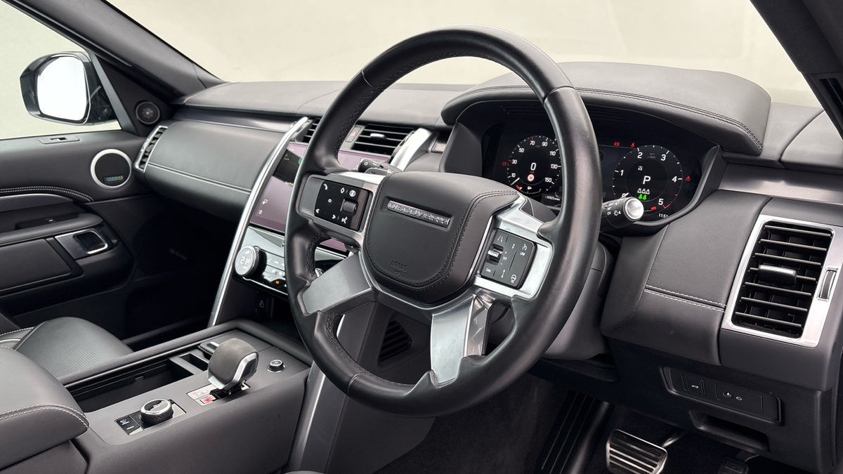 Land Rover Discovery Image 5