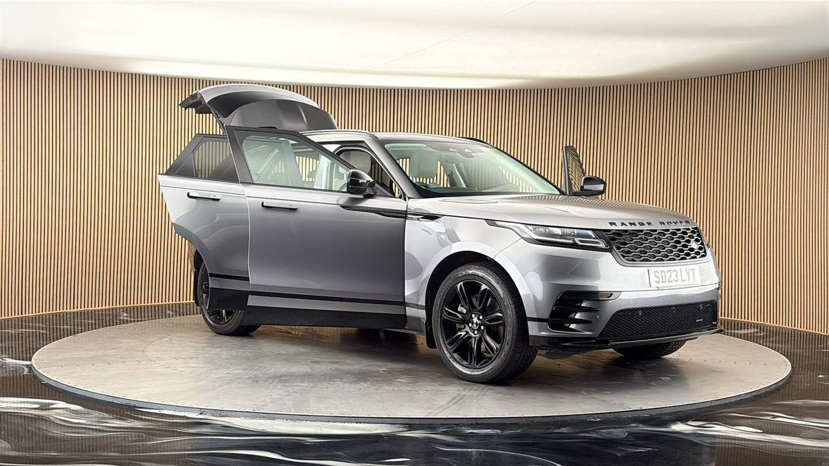 More views of Land Rover Range Rover Velar