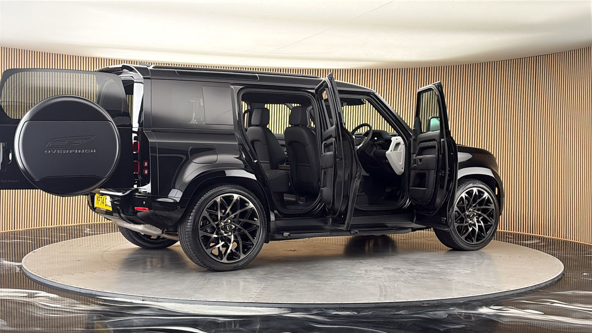 More views of Land Rover Defender 110