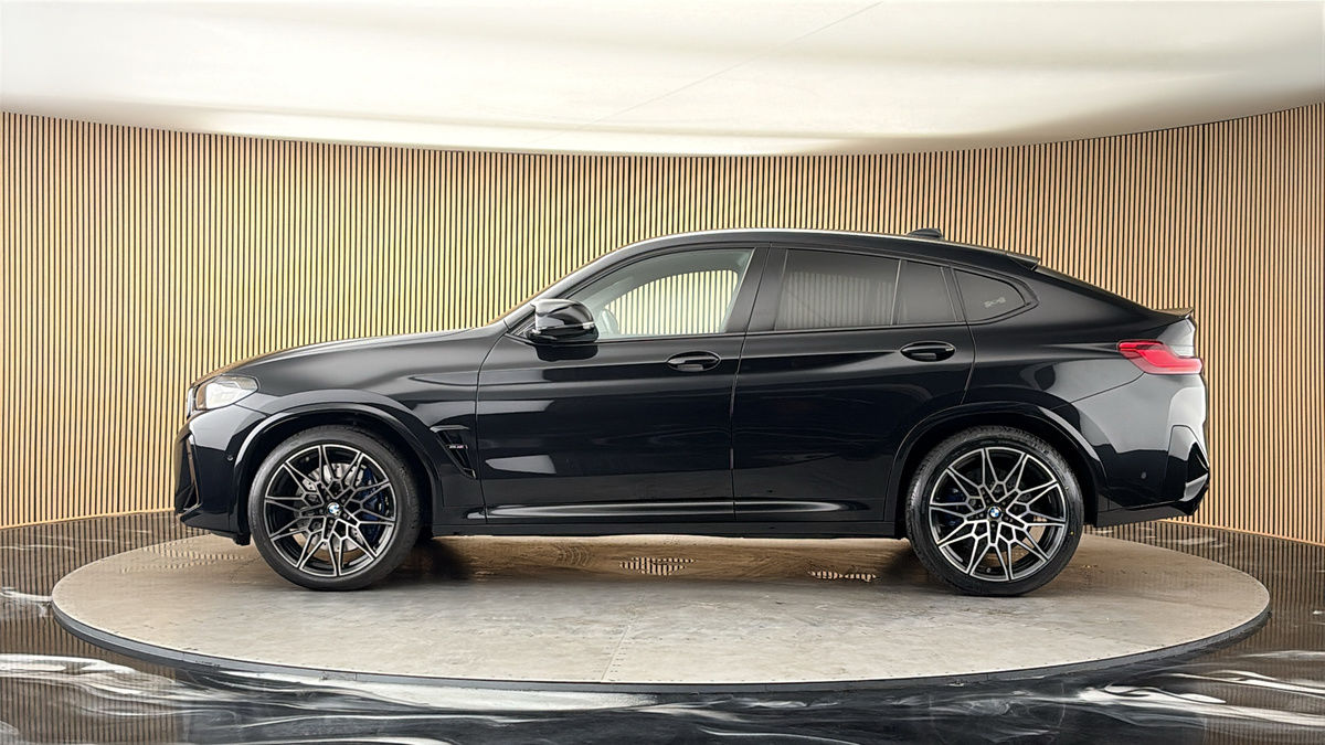 More views of BMW X4 M