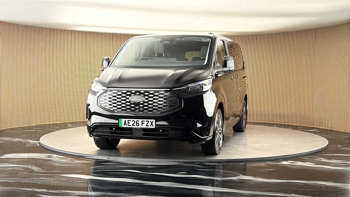 More views of Ford E-Tourneo Custom