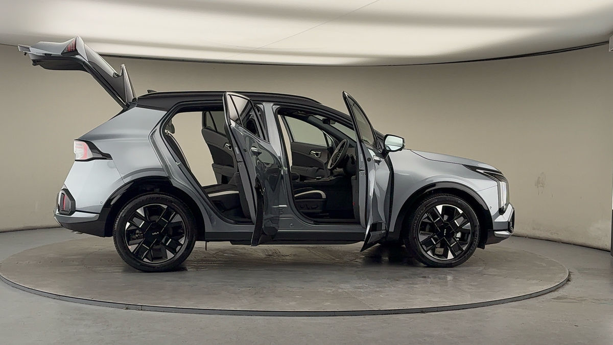 More views of Kia Sportage