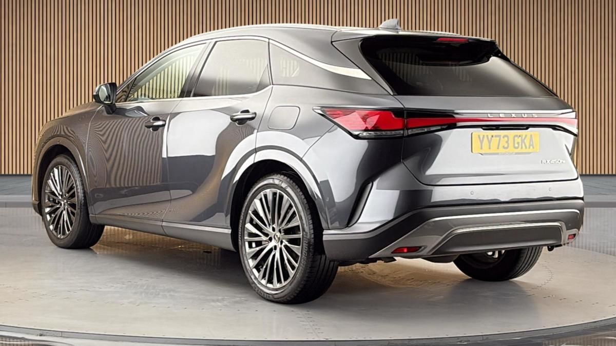 Lexus RX Image 2