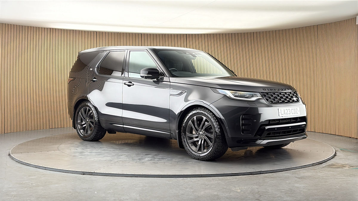 More views of Land Rover Discovery