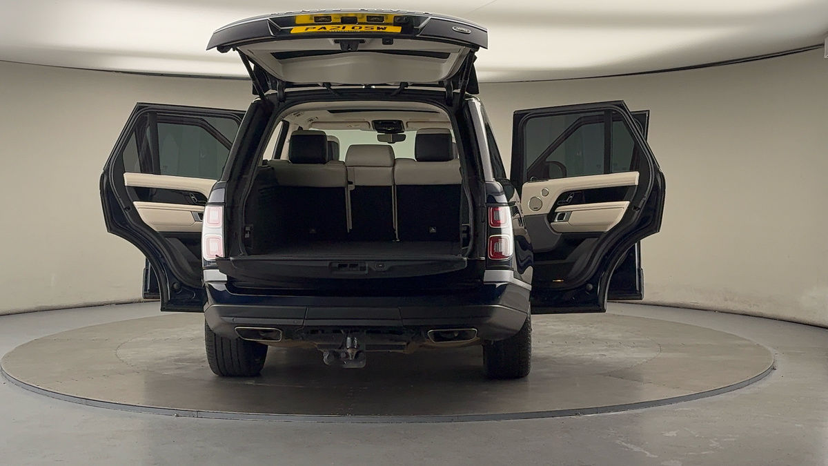 More views of Land Rover Range Rover