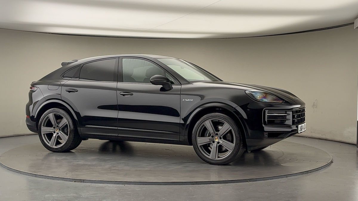 More views of Porsche Cayenne