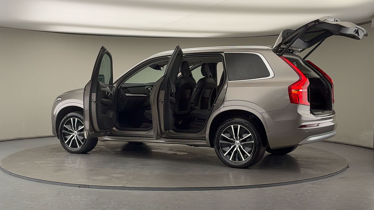 More views of Volvo XC90