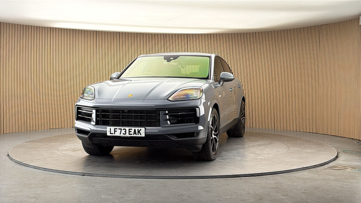 More views of Porsche Cayenne