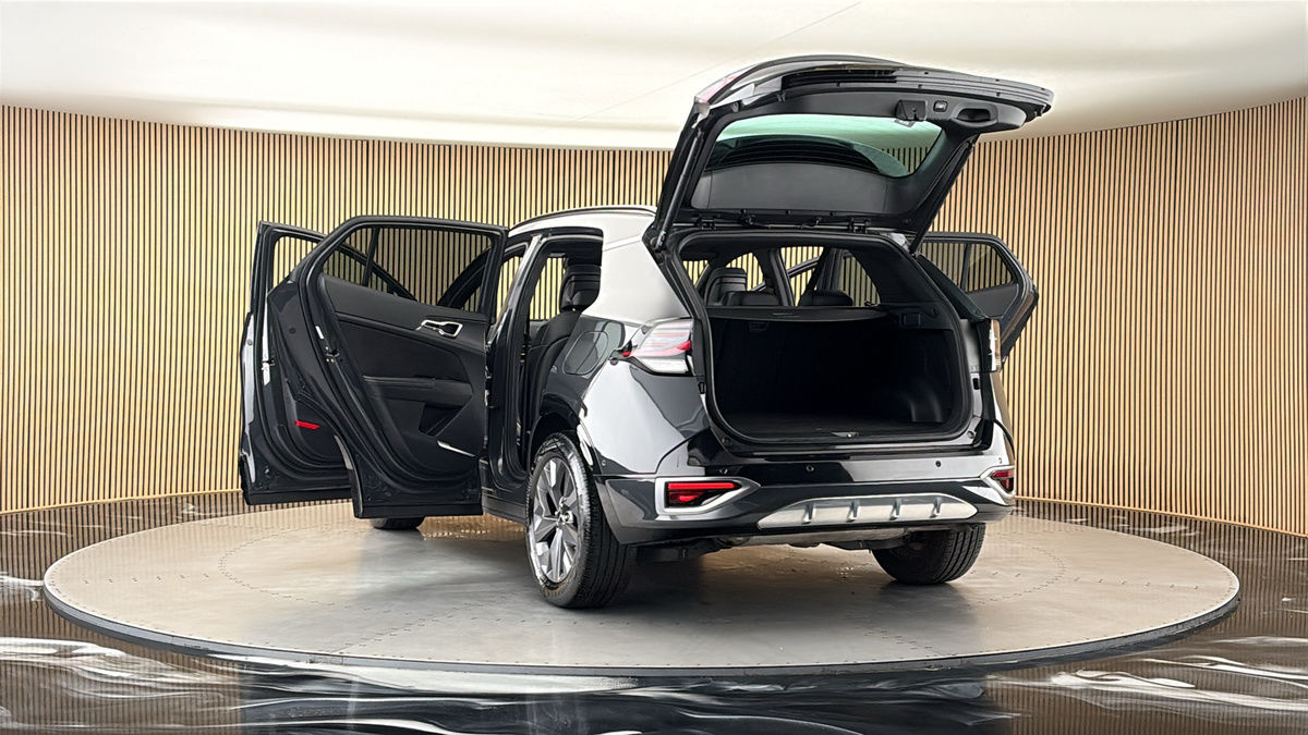 More views of Kia Sportage