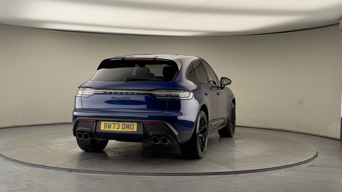 More views of Porsche Macan