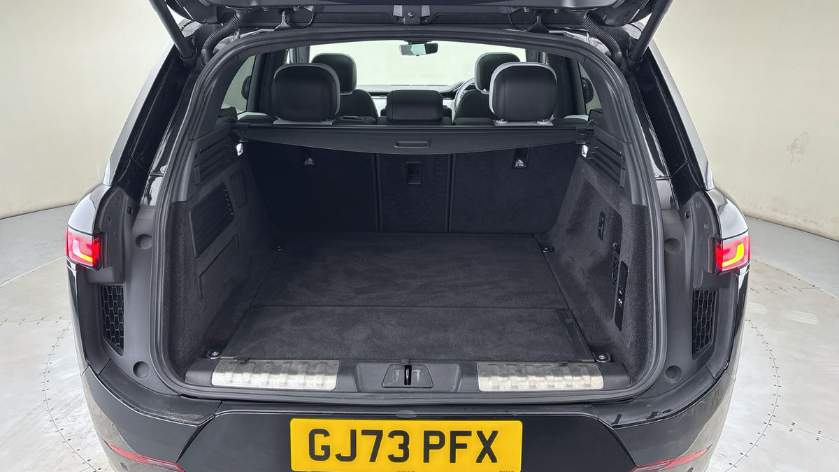 Land Rover Range Rover Sport Image 11