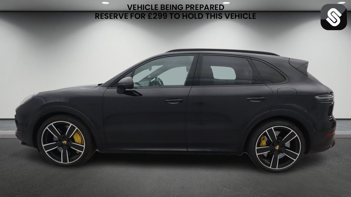 Porsche Cayenne Image 6