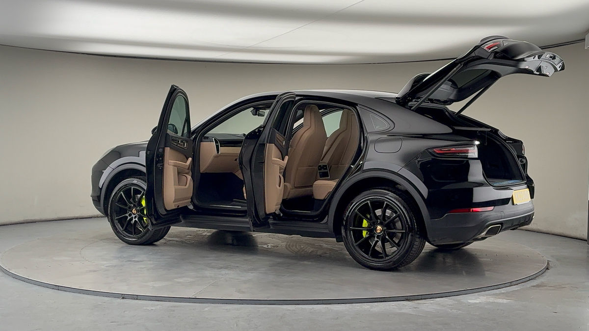 More views of Porsche Cayenne